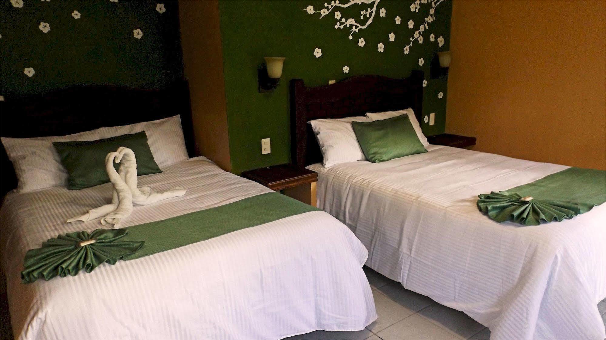 Hotel Posada Las Casas San Cristóbal de Las Casas Esterno foto
